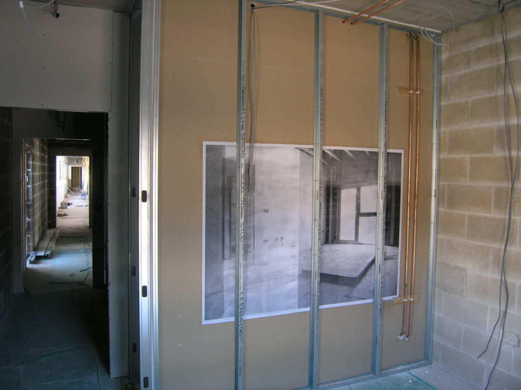 Marie-Jeanne Hoffner, « Hide the Image », Cabot Circus Construction Site, Bristol, UK, 2008. Pour BS1-Project, sur une invitation de Neville Gabie.